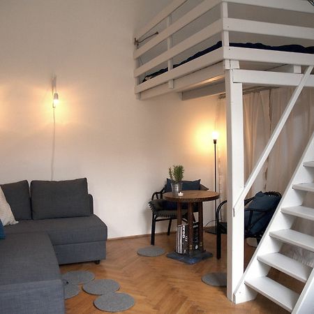 K7-3 Kazinczy Apartment بودابست المظهر الخارجي الصورة